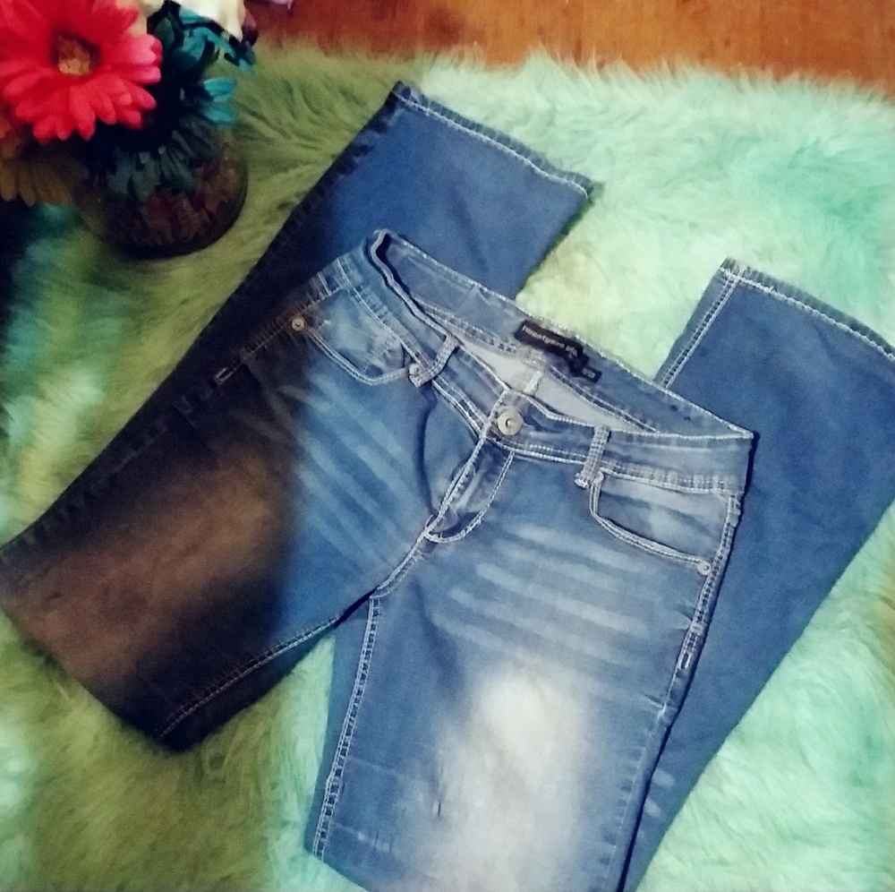 🚨SOLD🚨Premiere Jeans